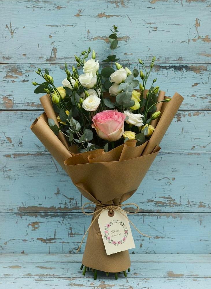 Букет цветов из: Розы и Лизиантусы в Шилово