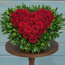 Цветочная композиция из Розы в виде сердца в Шилово