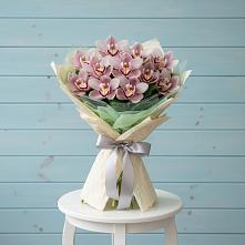 Букет цветов из:  Орхидеи и Розы в Шилово