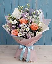 Букет цветов из:  Лизиантусы, Розы, Альстромерии и Гипсофила в Шилово