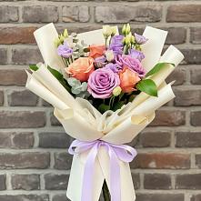 Букет цветов из:  Лизиантусы и Розы в Шилово