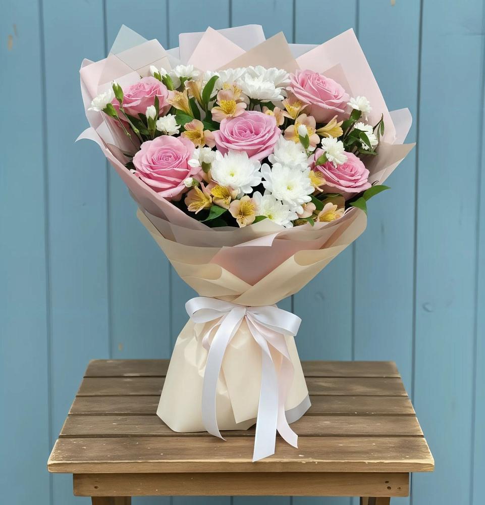 Букет цветов из: Гвоздики, Орхидеи и Розы в Шилово