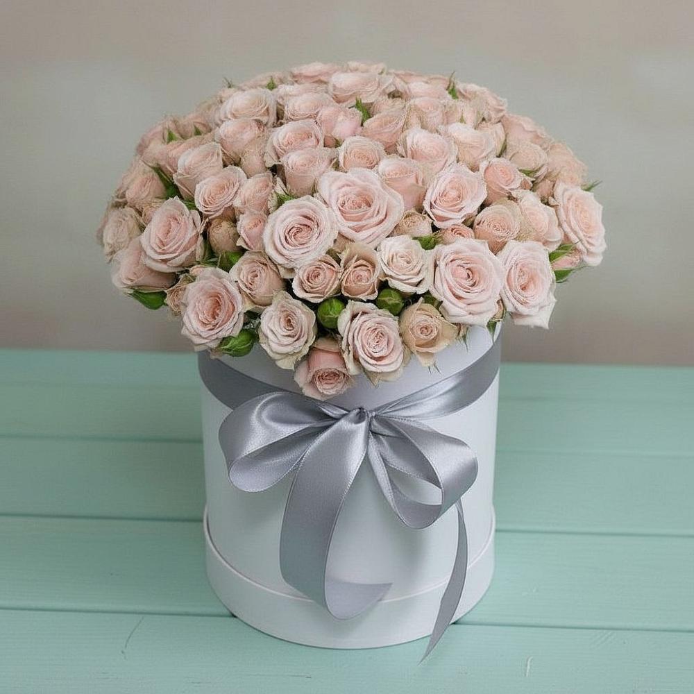 Цветочная композиция из Розы в шляпной коробке в Шилово